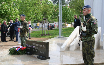 1_prislusnici_26._pluku_jako_cestna_straz.jpg