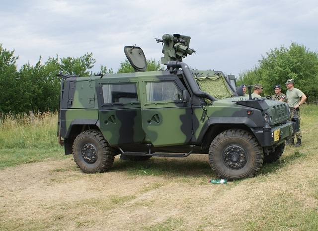 05_iveco_s_pruzkumnym_a_pozorovacim_systemem.jpg