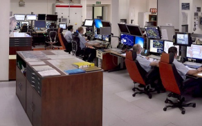 3_vystupy_z_jednotlivych_radiolokatoru_jsou_distribuovany_na_crc_-_control_and_reporting_centre.jpg