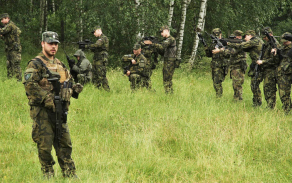 5_myslim_si_ze_lze_brat_aktivni_zalohu_jako_jakysi_bonus_pri_pozdejsim_vstupu_k_profesionalum_protoze_vojak_v_az_ziska_jistou_zakladni_predstavu_jak_vlastne_funguje_armadni_svet.jpg