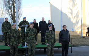 Generál Trakal využil tuto příležitost také k ocenění příslušníků Agentury logistiky, kteří úspěšně reprezentovali logistiku během mezinárodního závodu Winter Survival