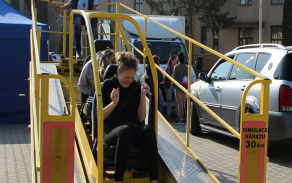 I náraz v pouhé třicetikilometrové rychlosti je dechberoucí