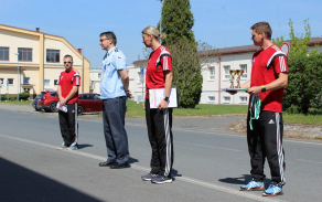 Vyhlašování výsledků proběhlo už v prostorách kasáren